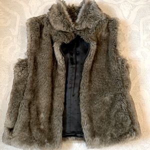 Gorgeous faux fur vest